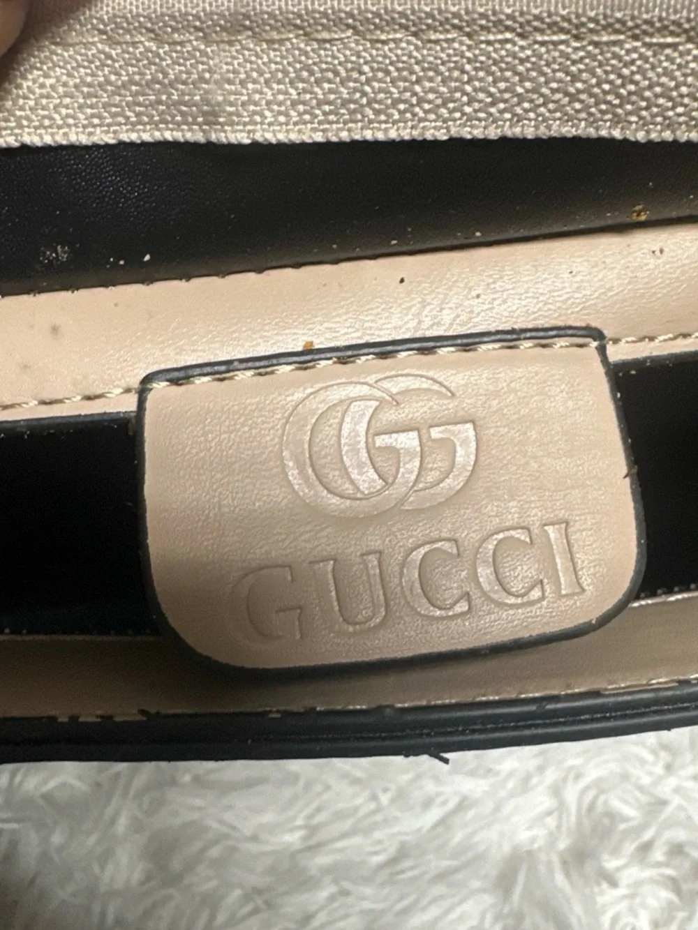 Gucci compact key